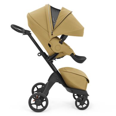 Stokke Xplory X
дитяча прогулянкова коляска з реверсивним блоком (сидіння встановлюється обличчям до мами), компактне складання • Рубіново-червоний (571404)